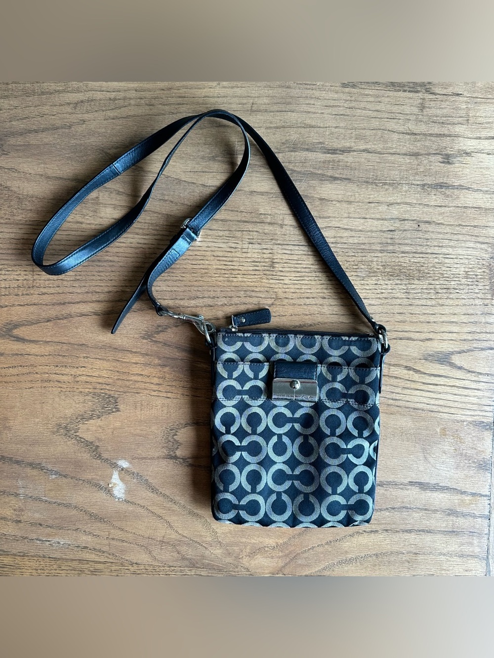 Coach Kristen Black Signature Crossbody Purse Slingback Y2K Style